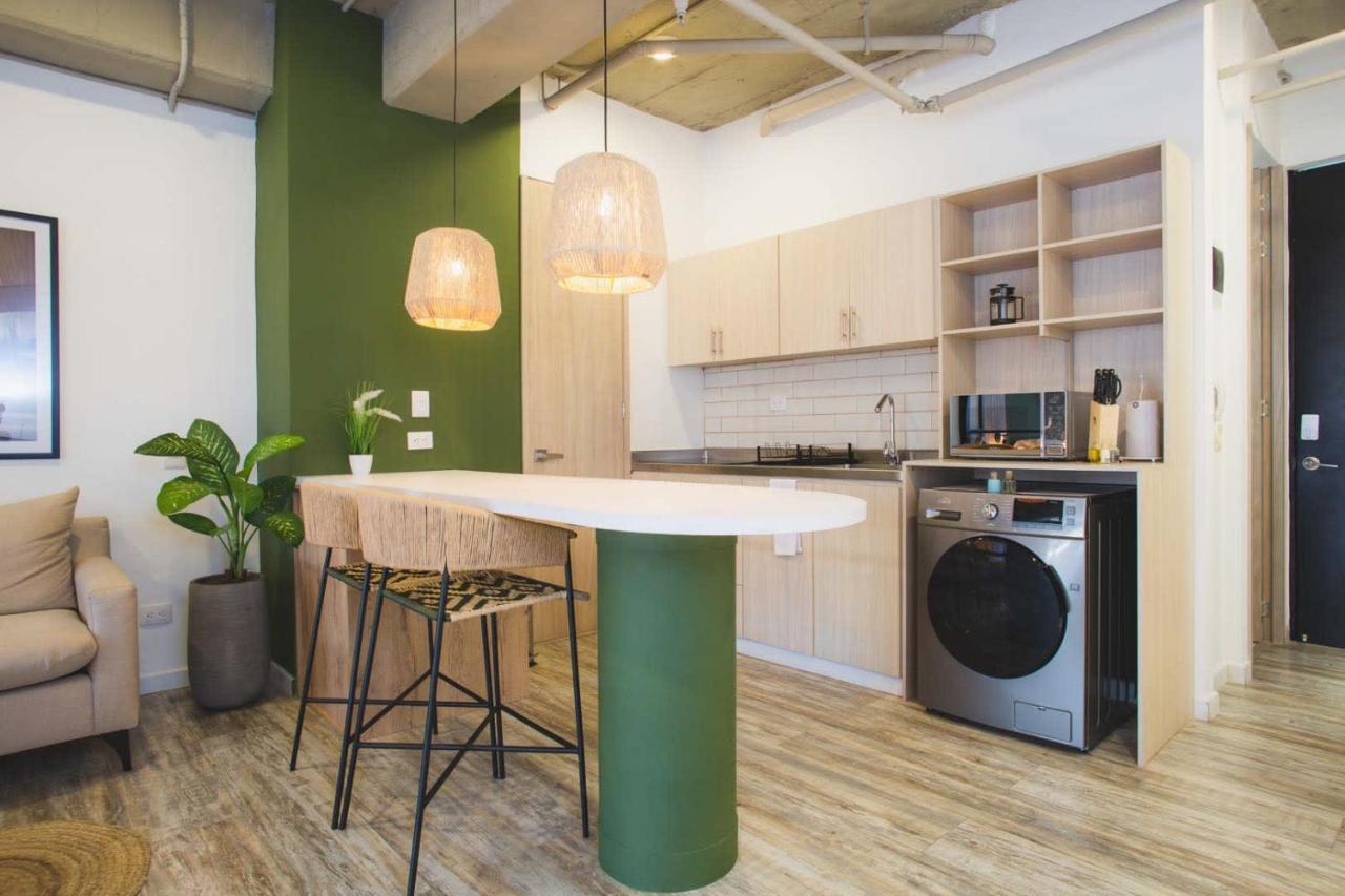 Beautiful Loft In Laureles Apartment เมเดยิน ภายนอก รูปภาพ